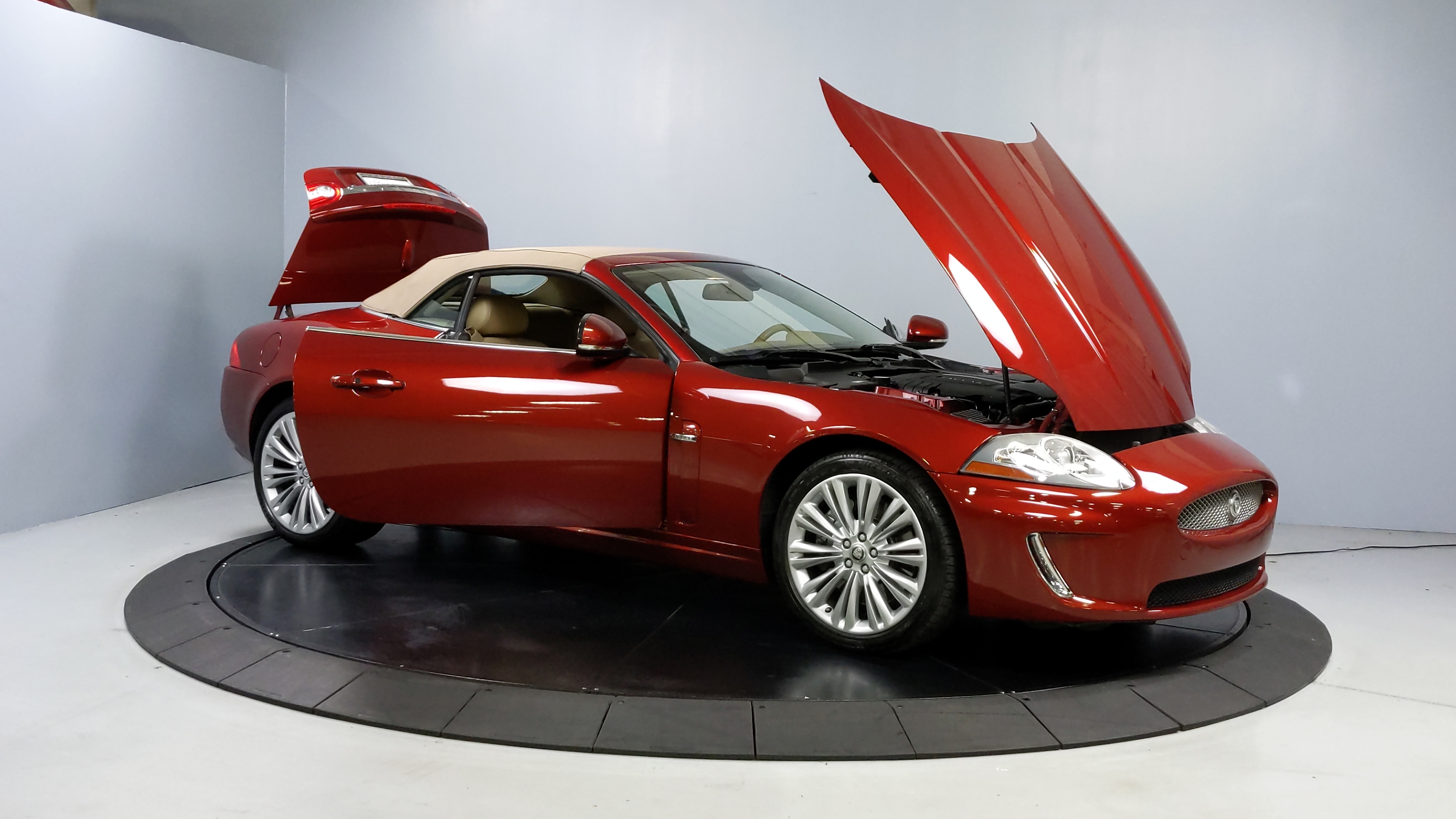 Vehicle details - 2010 Jaguar XK at Greater Chicago Motors